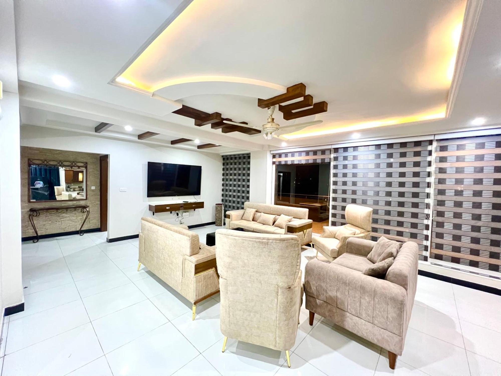 Luxury Apartment Rentals イスラマバード エクステリア 写真